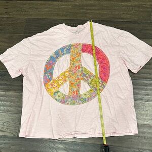 NATURAL LIFE Pink Floral Peace Sign Tee